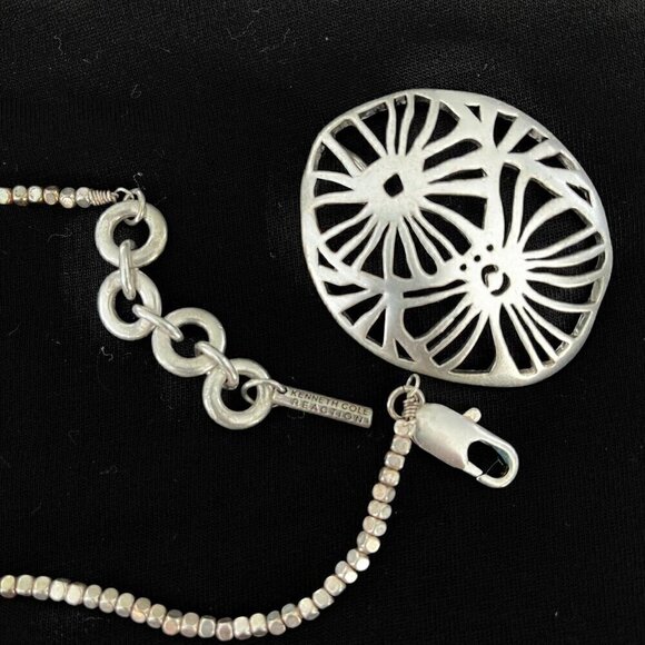 Kenneth Cole Reaction 16 Inch Necklace with 2-inch modernist pendant - Picture 4 of 6